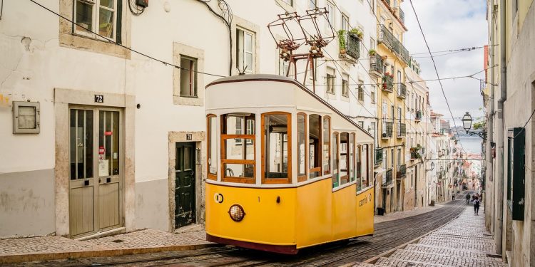 lisbon, tram, portugal, means of transport, traffic, vacations, tourism, travel, city, urban, city vacation, europe, lisbon, lisbon, lisbon, lisbon, lisbon, tourism, travel, travel, travel, city, city, city